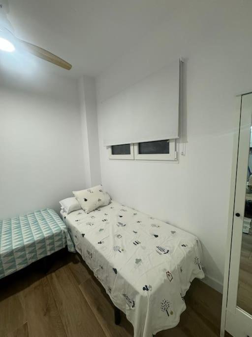 Gran Apartamento A Pie De Calle Valencia Luaran gambar
