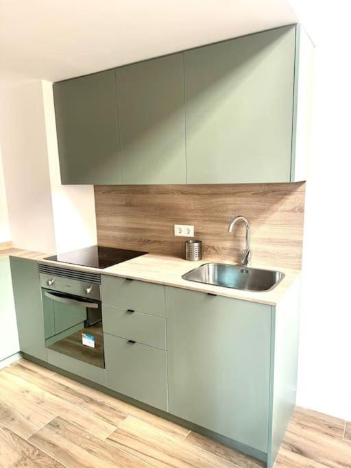 Gran Apartamento A Pie De Calle Valencia Luaran gambar