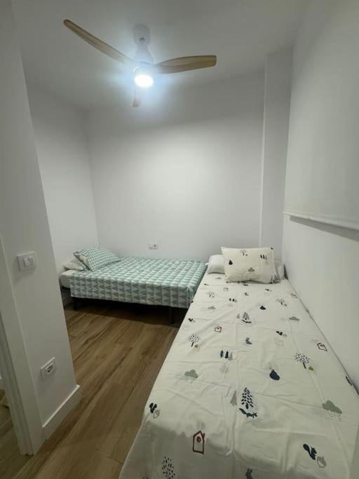 Gran Apartamento A Pie De Calle Valencia Luaran gambar
