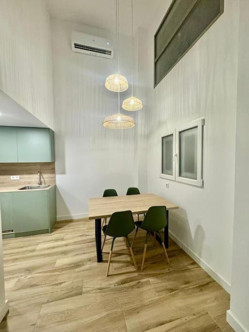 Gran Apartamento A Pie De Calle Valencia Luaran gambar