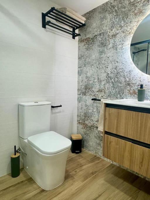 Gran Apartamento A Pie De Calle Valencia Luaran gambar
