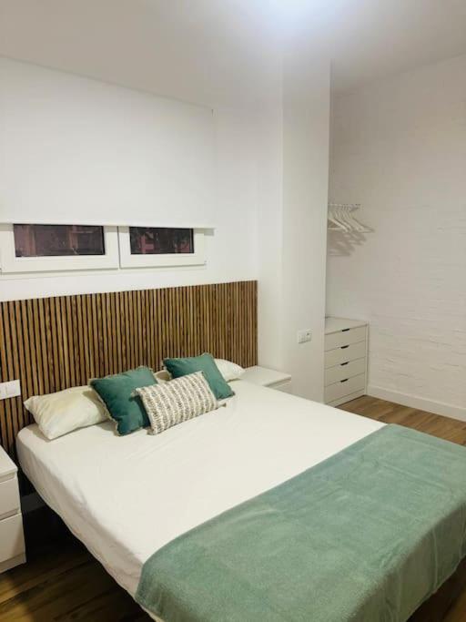 Gran Apartamento A Pie De Calle Valencia Luaran gambar